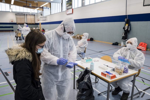 EEUU espera vacunar a 100 millones de personas contra el covid 19 en 90 días