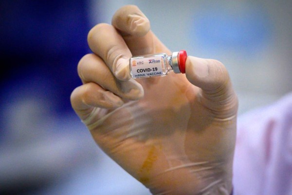 Rusia espera poder producir en septiembre vacunas contra el coronavirus