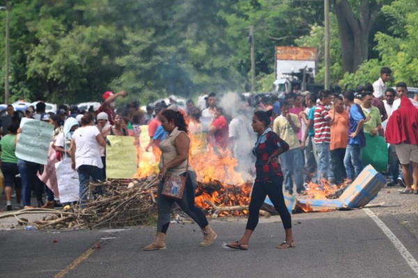 Decomisan gasolina y morteros en protesta en las afueras de 'El Pozo'