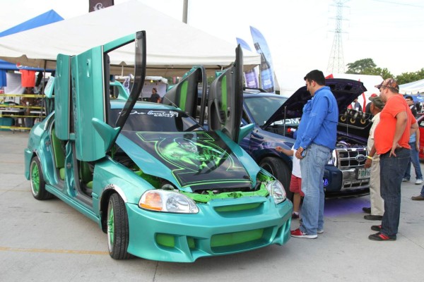 Adrenalina y entretenimiento se conjugan en el 'Fast Motor Show”