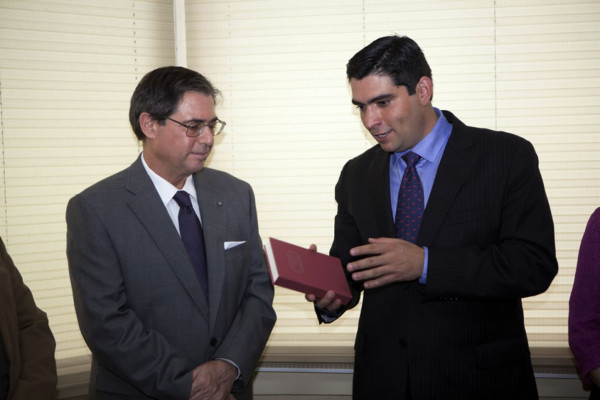 Artes rinden homenaje al poeta hondureño Juan Ramón Molina