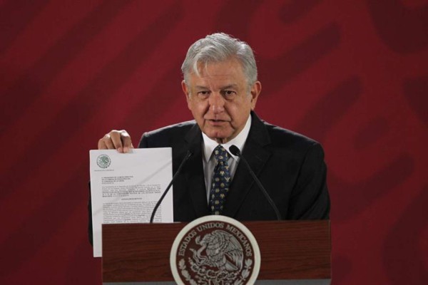 AMLO critica salarios de Corte Suprema y los compara con Trump