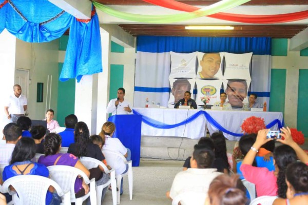 Campaña evangélica busca rescatar a jóvenes en riesgo social de la Rivera Hernández