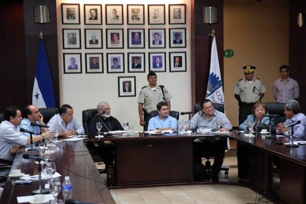 Gobierno entregará L60 millones para continuar construcción del penal sampedrano