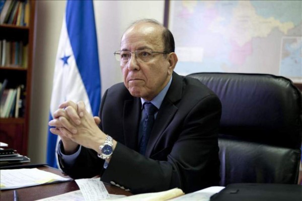 Conadeh condena desalojo a estudiantes de la Unah