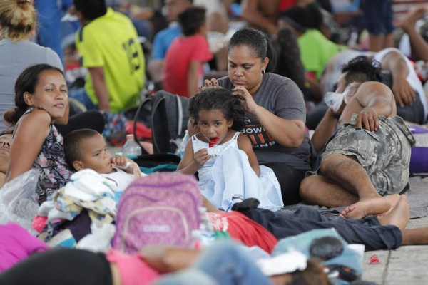Save the Children pide medidas 'urgentes' para proteger a niños de caravana