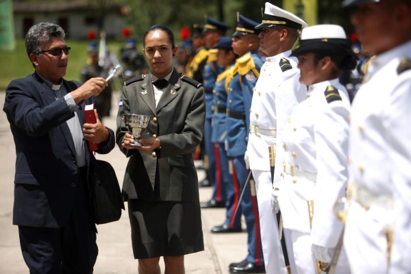 Fuerzas Armadas de Honduras festejan los 225 años del natalicio de Francisco Morazán