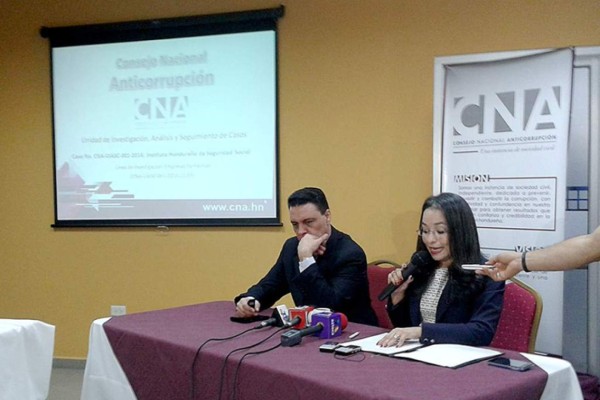 Honduras: Revelan nombres de testaferros en saqueo del IHSS