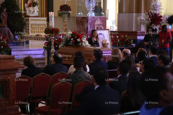 El último adiós al empresario hondureño Rafael Ferrari