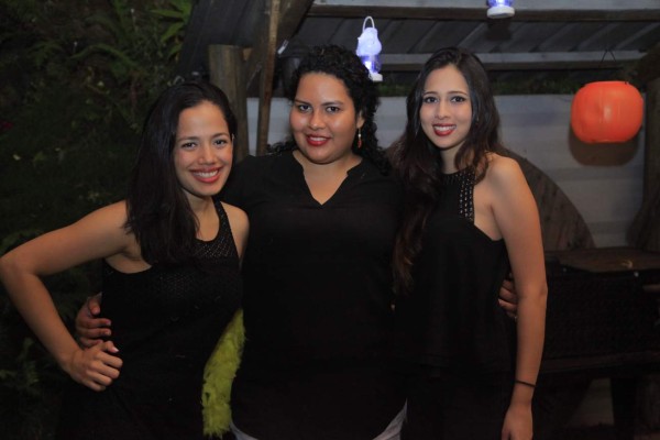 Despedida para Mónica Theodoracópulos