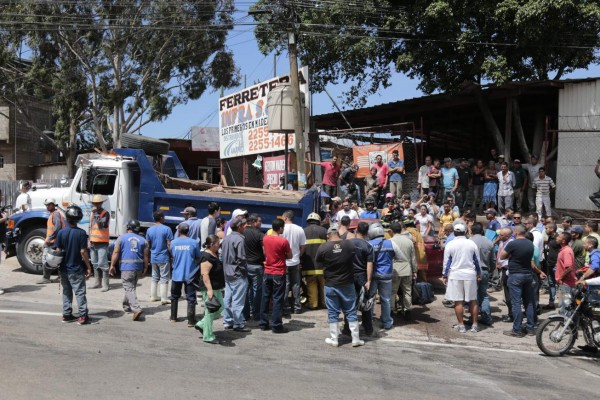 Médico es velado en el centro de salud que dirigía