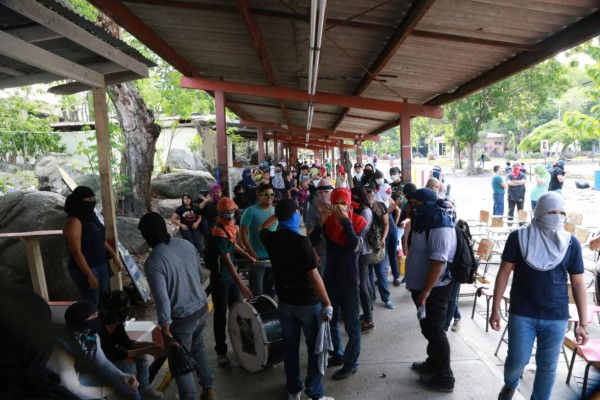 Se agotó tiempo para desalojo de la Unah-vs