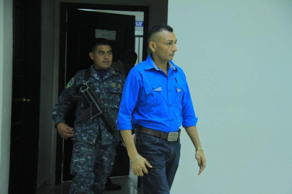 Expolicía en juicio por feminicidio