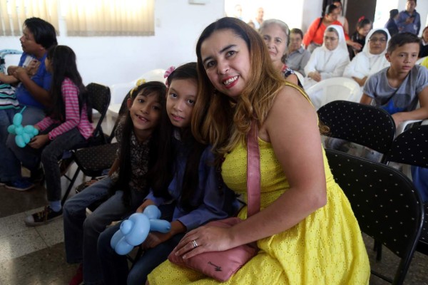 Inician las 16 horas de amor de la Teletón 2017  