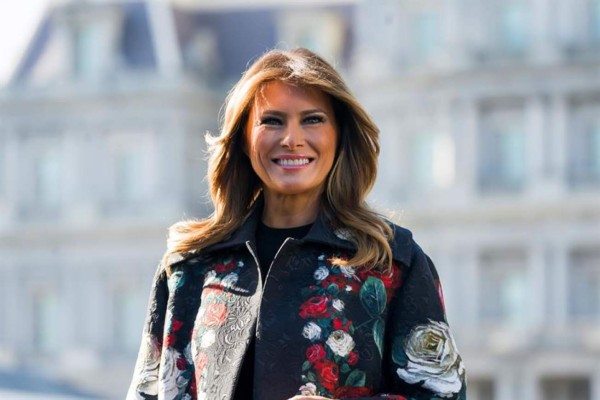 La primera dama Melania Trump recibe el premio '2020 Woman of Distinction'