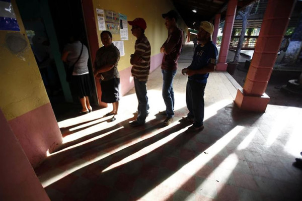 Cierran las votaciones generales en Honduras