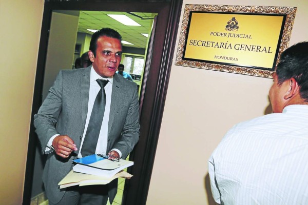 Corte notifica sentencia que autoriza extradición de Carlos 'Negro' Lobo