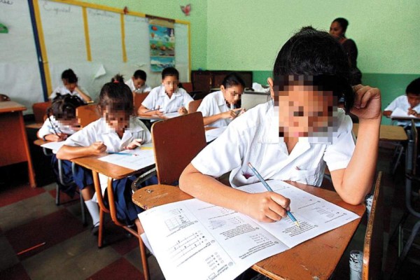 Los padres deben dar educación sexual a sus hijos, dice experto