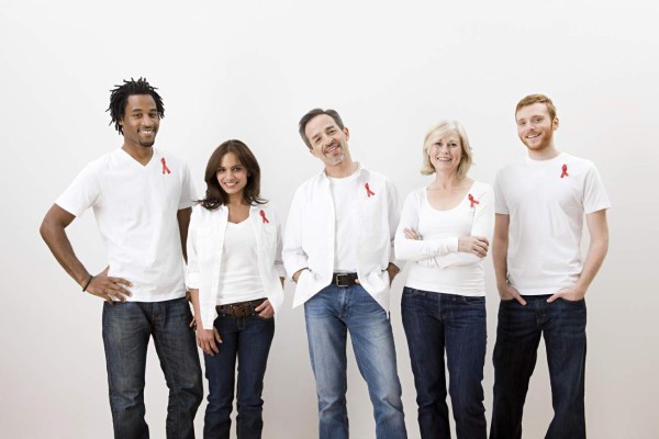 Las personas con el VIH podrían envejecer más rápido,