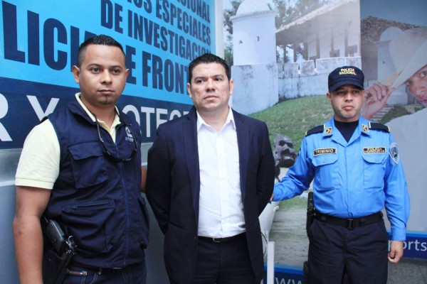 Por tener alerta migratoria fue detenido guatemalteco