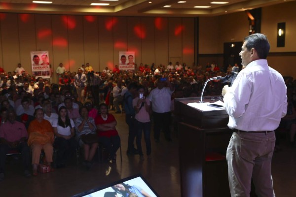 Marlon Lara promete apoyar a la microempresa