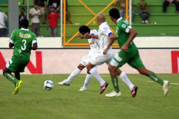 Olimpia propina una 'manita' al Platense y se sitúa en el liderato