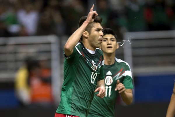 México golea a Corea del Sur con triplete del debutante Alan Pulido