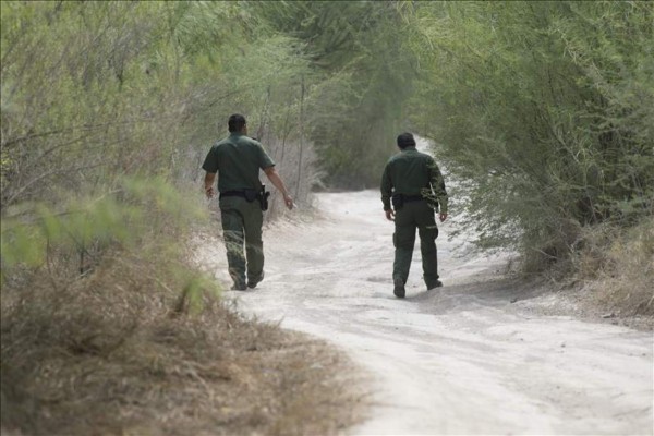 EUA seguirá deteniendo a familias hondureñas en la frontera