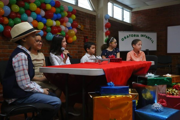 Oratoria infantil en la Internacional