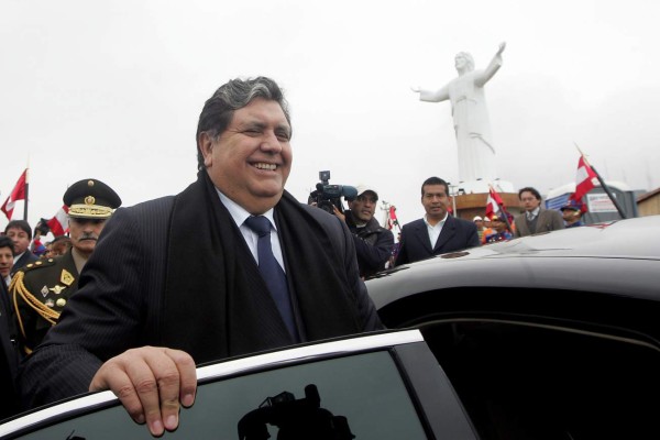 Partido de Alan García culpa a la Fiscalía por la tragedia del expresidente