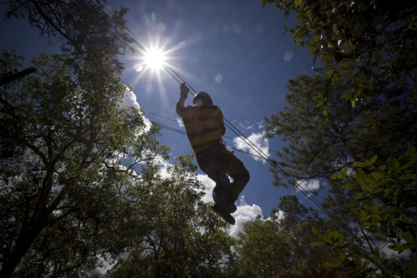El Cristo del Picacho domina el horizonte capitalino.