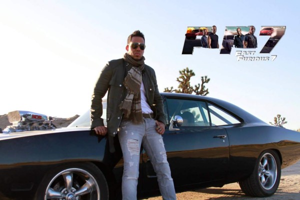 Romeo Santos en un póster oficial de la película.