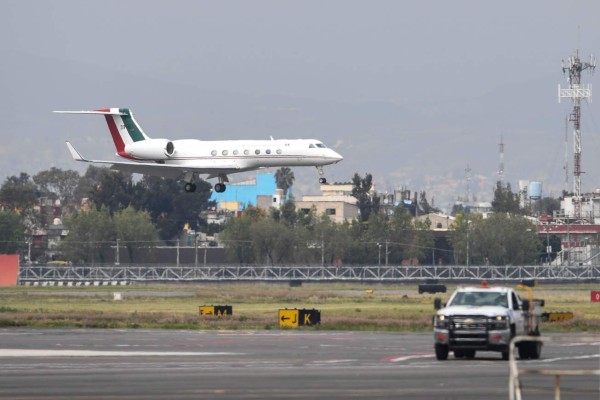 Evo Morales llega a México como asilado político