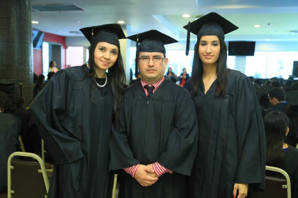 La primera graduación del 2016 de Unitec