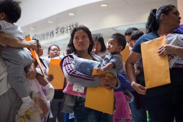 Cinco claves de Trump para no separar las familias de migrantes
