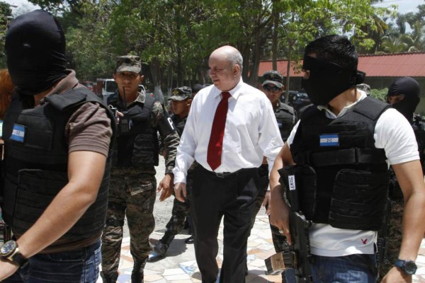 Padilla Sunseri a juicio público por préstamo a Ada Muñoz