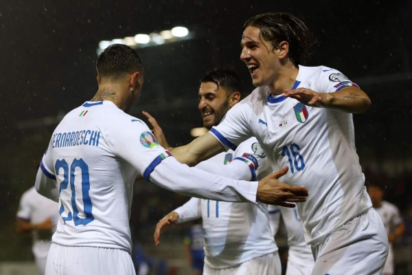 Italia golea a Liechtenstein y sigue enrachado