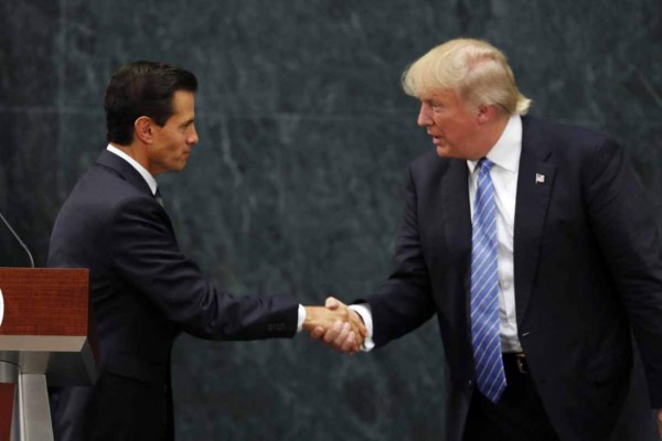 'Trump' llama Mr. Guacamole a Peña Nieto en parodia de SNL