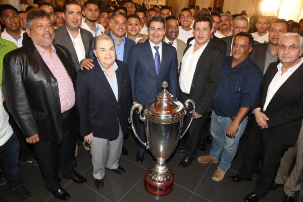 Lanzan tercera edición de la Copa Presidente