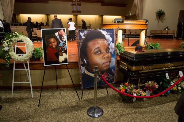 Misuri celebra funeral de Michael Brown, símbolo de la tensión racial en EUA