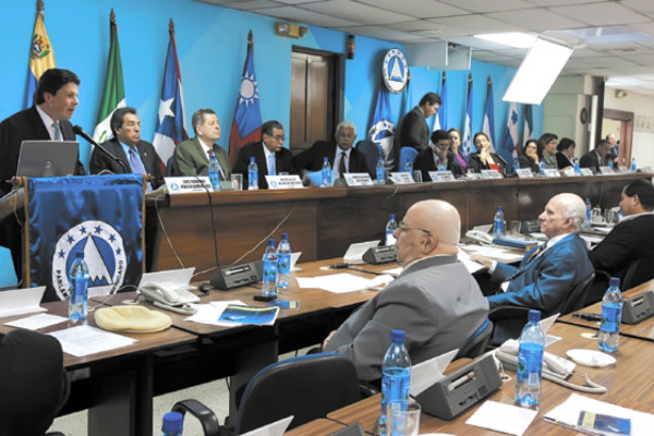 L 600 millones le cuesta el Parlacen a Honduras