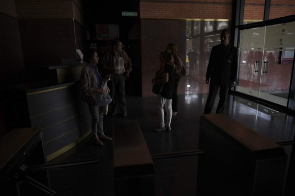 Un nuevo apagón deja a oscuras gran parte de Venezuela