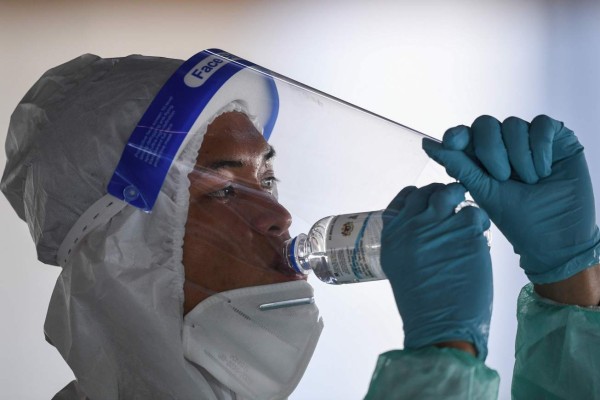 Hallan coronavirus en el agua no potable de Italia y Francia