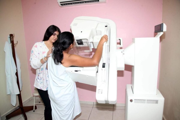 Diagnostican 850 nuevos casos de cáncer de mama