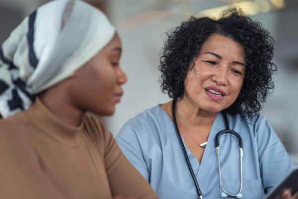 Nuevas terapias para leucemia linfocítica se encaminan hacia la cura
