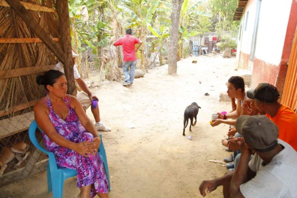 'Me puso la pistola en la cabeza y me dijo: ‘orá por tu vida’”
