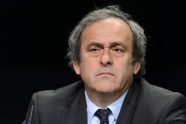 Michel Platini anuncia su candidatura a la presidencia de la FIFA