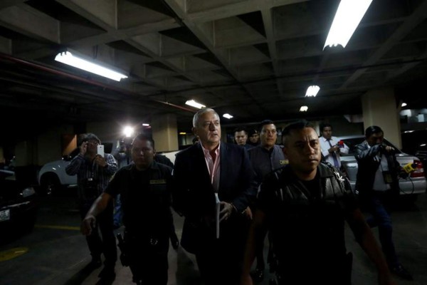 Pérez Molina dice que está preparado para defenderse