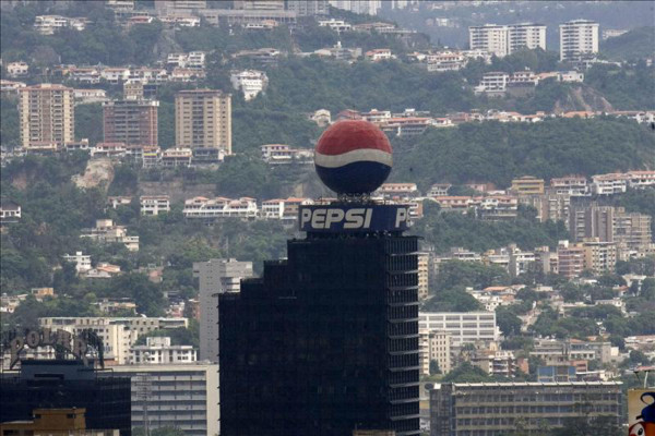Gobierno de Maduro expropia agencia de Pepsi en Caracas