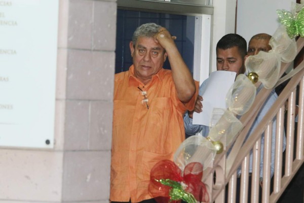 Suspenden de su cargo al alcalde de Choloma, Leopoldo Crivelli